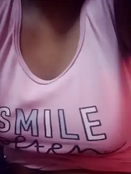 Snapshot of Lucy-Ferr chatting on October 18, 2025, 1:08 am Lucy-Ferr online show from October 18, 2025, 1:08 am