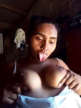 Lucy-Ferr online show from December 19, 2025, 7:21 pm