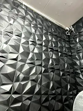 lil charme online show from October 26, 2025, 4:02 pm