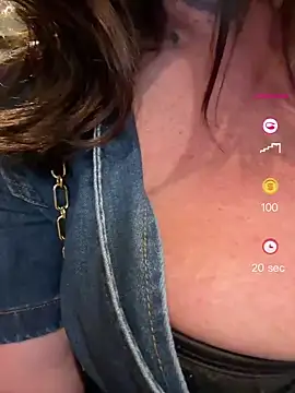 IrishmilfAnna online show from May 26, 2026, 9:00 pm