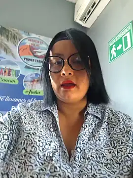 Snapshot of Milagros-hot chatting on October 12, 2025, 7:02 pm Milagros-hot online show from October 12, 2025, 7:02 pm