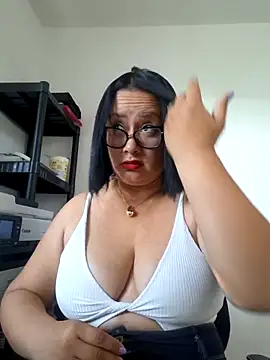 Snapshot of Milagros-hot chatting on October 15, 2025, 1:22 pm Milagros-hot online show from October 15, 2025, 1:22 pm