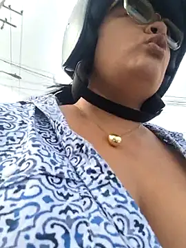 Snapshot of Milagros-hot chatting on November 11, 2025, 8:42 pm Milagros-hot online show from November 11, 2025, 8:42 pm