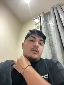 Snapshot of mixedcouplee69 chatting on February 22, 2026, 5:22 pm mixedcouplee69 online show from February 22, 2026, 5:22 pm