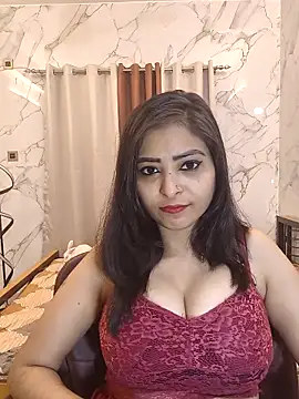 QUEEN-ADITI online show from February 24, 2026, 4:27 pm