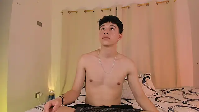 mrhot night online show from September 12, 2025, 11:04 pm