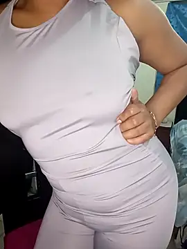 Snapshot of pocahontas_nex chatting on February 21, 2026, 1:06 am pocahontas nex online show from February 21, 2026, 1:06 am