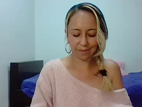 leah susman online show from September 24, 2025, 2:04 am