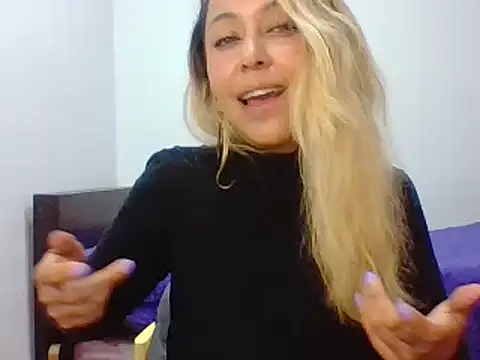 leah susman online show from September 25, 2025, 1:53 am