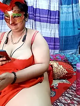 Snapshot of Tanisha-Chy chatting on April 22, 2026, 5:54 am Tanisha-Chy online show from April 22, 2026, 5:54 am