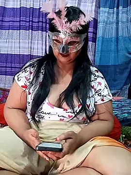 Snapshot of Tanisha-Chy chatting on April 29, 2026, 5:41 pm Tanisha-Chy online show from April 29, 2026, 5:41 pm