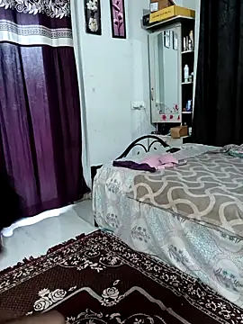 Beautiful couple 70 online show from September 27, 2025, 1:43 am