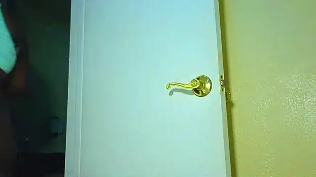 CinnaCakesss online show from November 29, 2025, 8:06 am