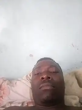 Mrhugeblack online show from October 1, 2025, 10:43 am