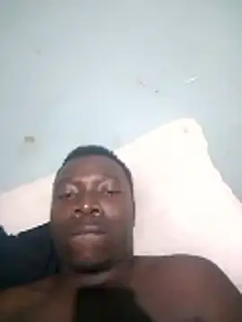 Mrhugeblack online show from November 10, 2025, 10:42 pm