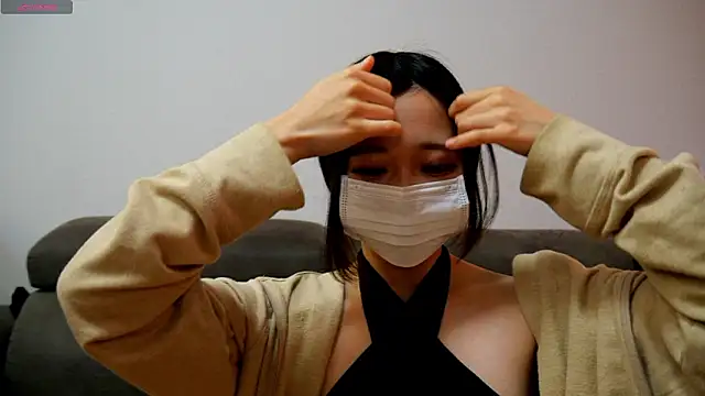 yua    chan online show from September 28, 2025, 1:44 am