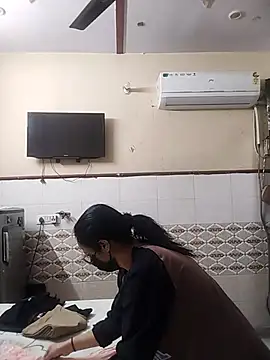 meenu bhabhi547 online show from February 12, 2026, 3:23 am