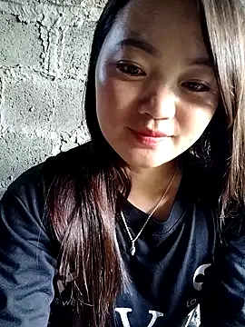 Snapshot of lusy-000 chatting on September 15, 2025, 9:20 am lusy-000 online show from September 15, 2025, 9:20 am