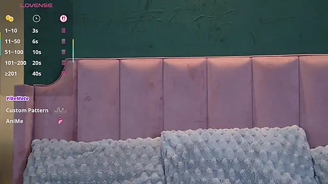 VanessaOlive online show from September 30, 2025, 4:50 am