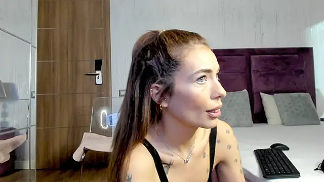 Snapshot of JessicaSky_ chatting on June 13, 2026, 7:45 pm JessicaSky online show from June 13, 2026, 7:45 pm