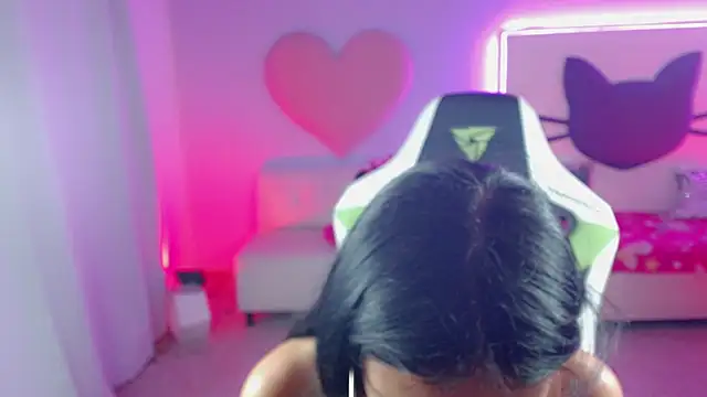 mishel hott online show from September 11, 2025, 8:31 pm