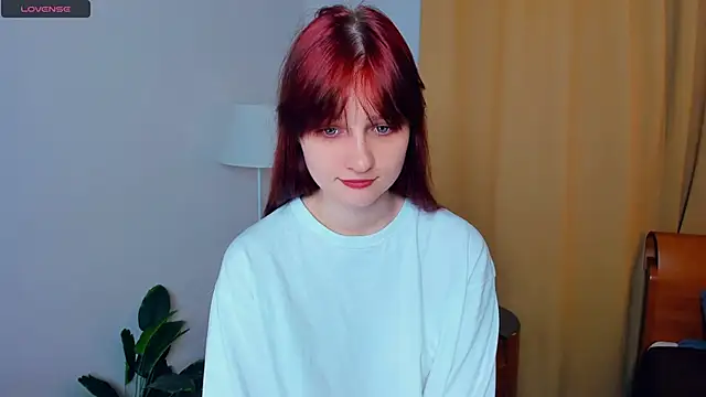 KatyKufel online show from November 4, 2025, 6:40 pm