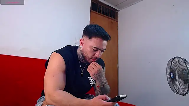 tommyblessd1 online show from February 15, 2026, 3:47 am