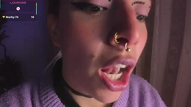 bri von dhara   online show from November 6, 2025, 11:55 am