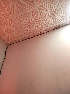 Naomi-Mature online show from November 2, 2025, 8:17 am