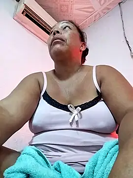 Naomi-Mature online show from November 26, 2025, 8:15 am