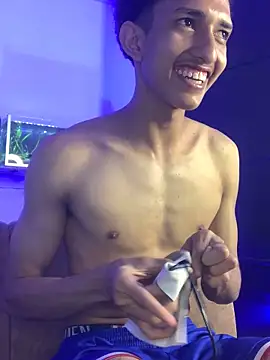 Cj davis  online show from November 20, 2025, 4:23 am