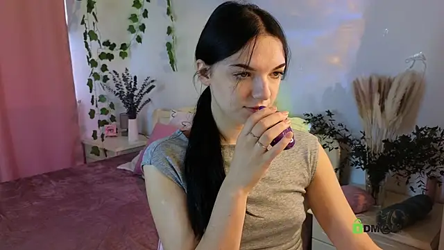 Hey Caroline online show from September 17, 2025, 3:14 pm
