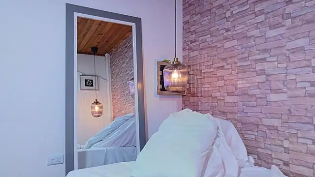 Martina thompson69 online show from February 5, 2026, 4:11 pm