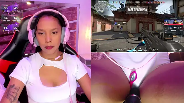 Snapshot of NovaLyn chatting on October 11, 2025, 4:55 am NovaLyn online show from October 11, 2025, 4:55 am