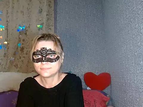 Miss Nona online show from November 11, 2025, 5:24 pm