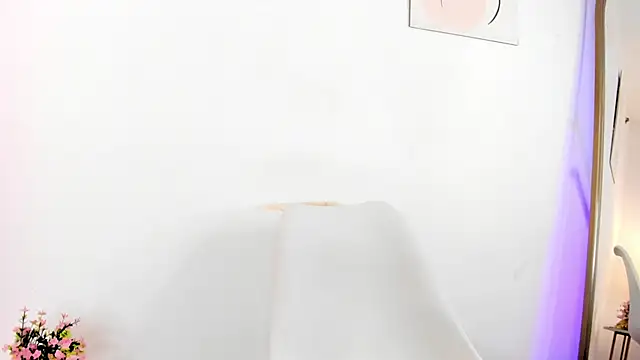 elzafuentes1 online show from September 10, 2025, 8:53 pm