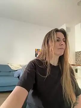 abby luvxx online show from September 19, 2025, 2:18 pm