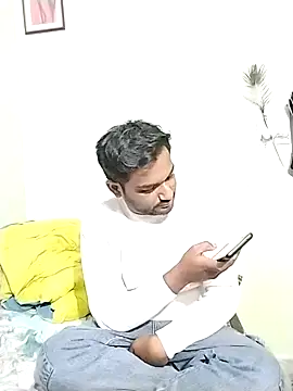 avi007p online show from November 8, 2025, 7:45 pm