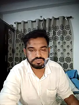 Snapshot of avi007p chatting on July 17, 2026, 5:40 pm avi007p online show from July 17, 2026, 5:40 pm
