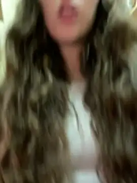 FroggyAnna online show from April 15, 2026, 7:58 pm