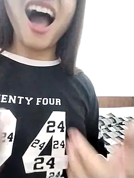 Sexy vernilla online show from September 23, 2025, 7:39 pm