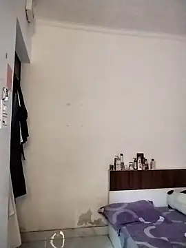 Sexy vernilla online show from May 7, 2026, 10:26 pm
