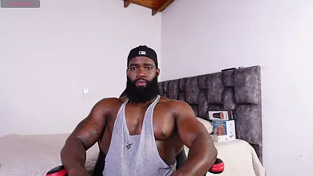 Snapshot of james_musclebbc chatting on July 15, 2026, 11:43 pm james musclebbc online show from July 15, 2026, 11:43 pm
