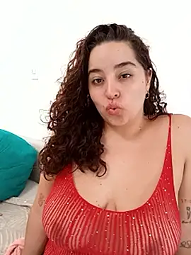 LoanaSantos online show from March 16, 2026, 9:30 pm