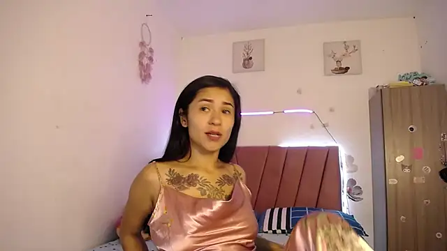 Snapshot of Liahdiaz_ chatting on April 17, 2026, 4:10 pm Liahdiaz online show from April 17, 2026, 4:10 pm