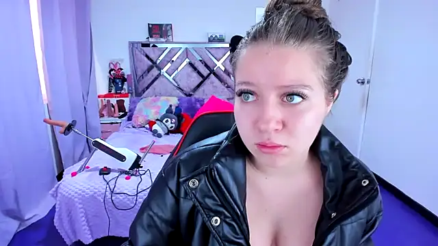 Luna Analya online show from February 19, 2026, 3:41 pm