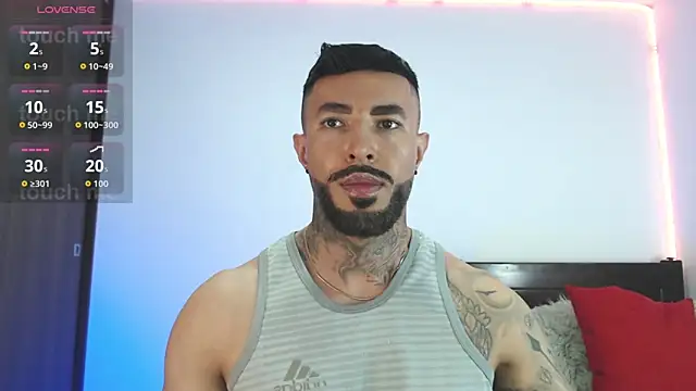 andrea de lucaa online show from April 2, 2026, 3:37 am