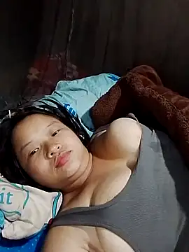 Snapshot of girl-babi chatting on September 29, 2025, 3:06 pm girl-babi online show from September 29, 2025, 3:06 pm