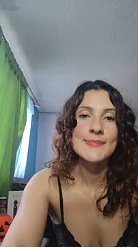 lindasyt online show from October 21, 2025, 3:13 pm