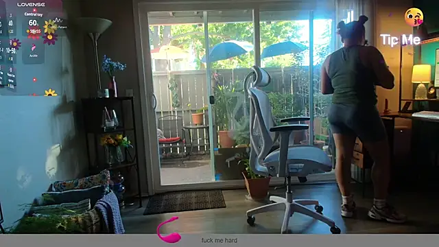 Snapshot of SHEILYN_ chatting on July 23, 2026, 1:30 am SHEILYN online show from July 23, 2026, 1:30 am